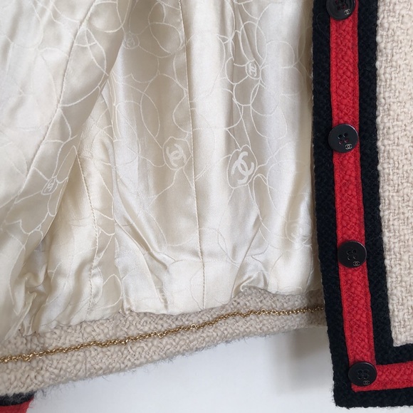 CHANEL runway cream tweed JACKET - Picture 11 of 15